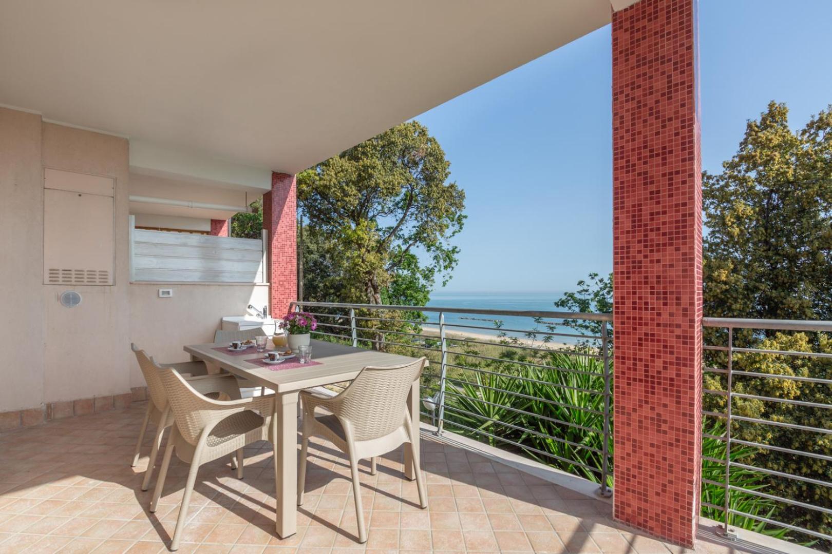 Abruzzodamare Amazing Apartments With Romantic Sea View 滨海弗兰卡维拉 外观 照片